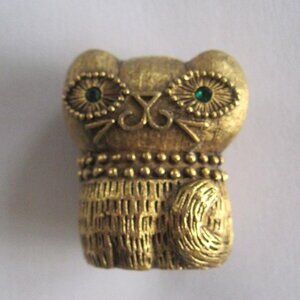 Cat perfume compact. Cat box Prince Matchabelli Wind Song Vintage